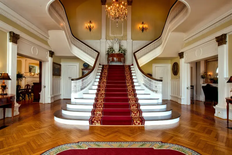 How Do You Decorate Like A Rich Person Image